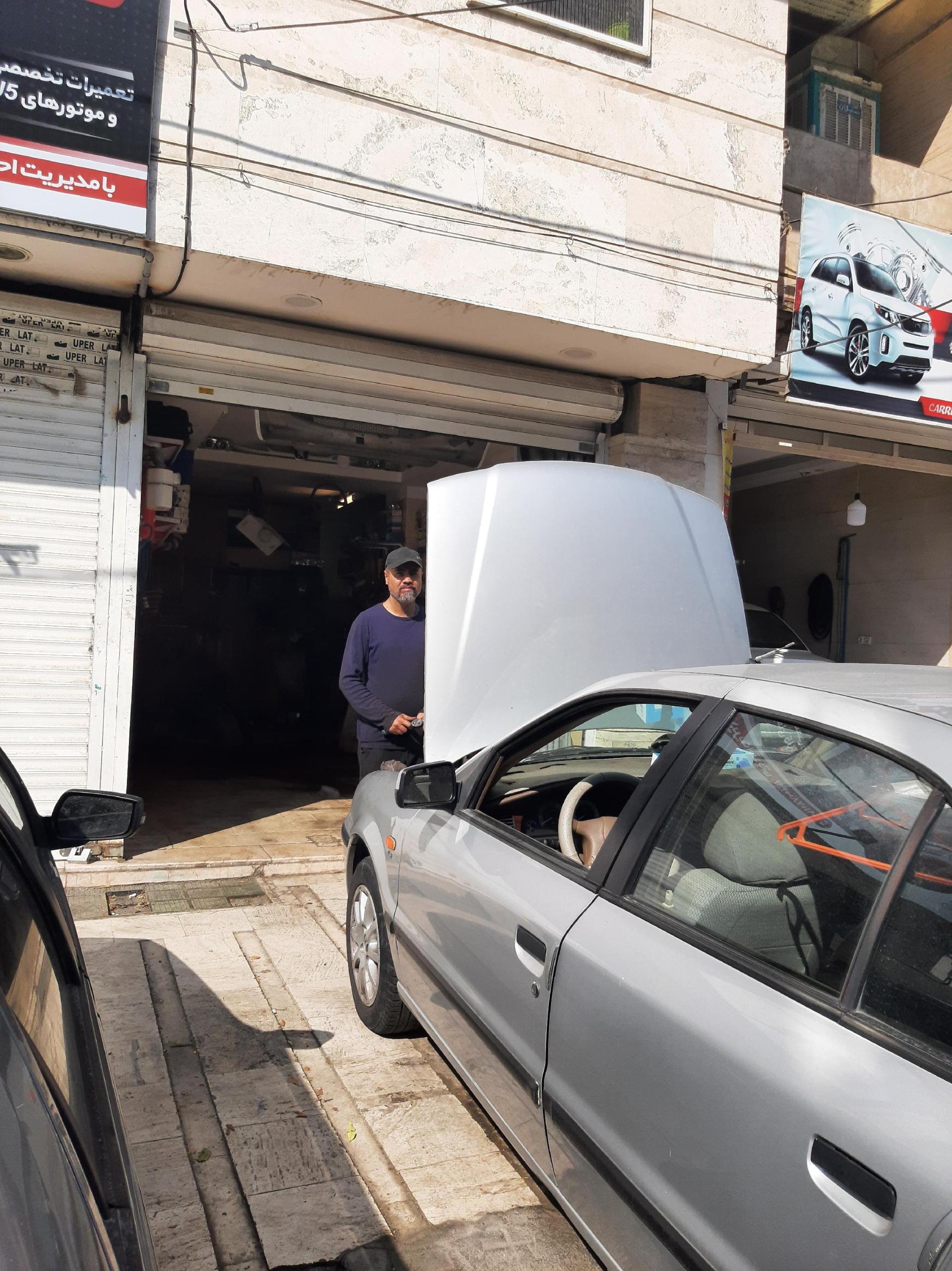 عکس مکانیکی آقای مکانیک