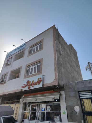 عکس فروشگاه مواد غذایی پایتخت