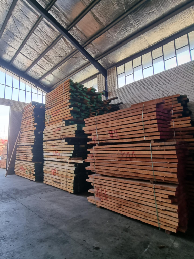 عکس فرآورده های چوبی آسیای میانه