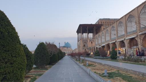 عکس بازار میدان نقش جهان