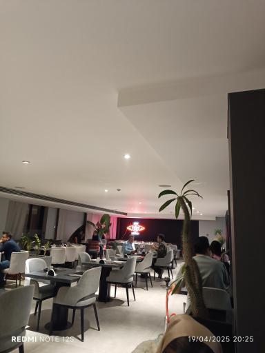 عکس لافارین 