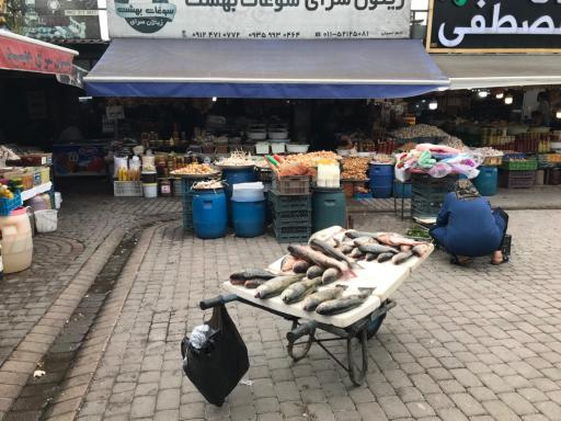 عکس بازار روز نوشهر