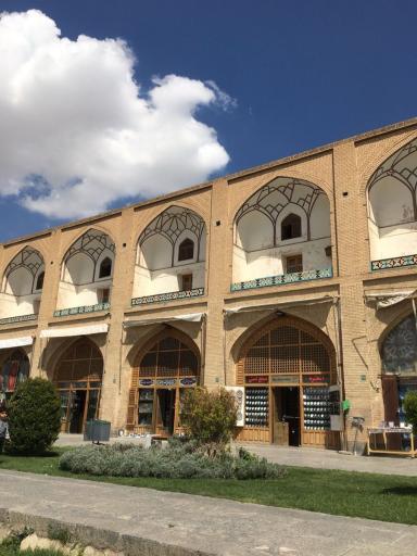 عکس بازار میدان نقش جهان