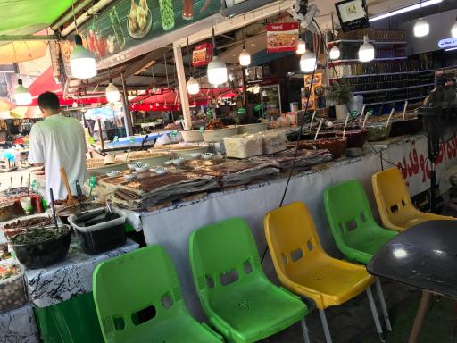 عکس بازار روز نوشهر