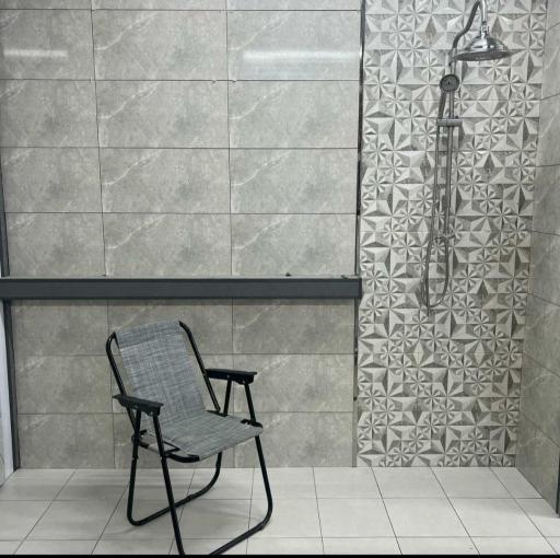 عکس انبار کاشی سرامیک میلانو