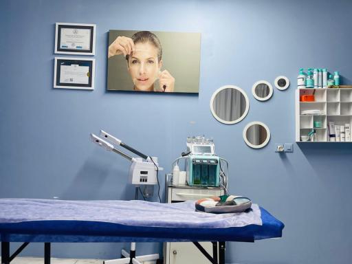 عکس ساختمان پزشکان هروی