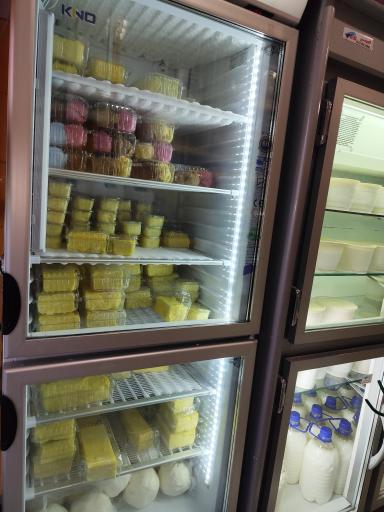 عکس تولیدی و فروشگاه لبنیات