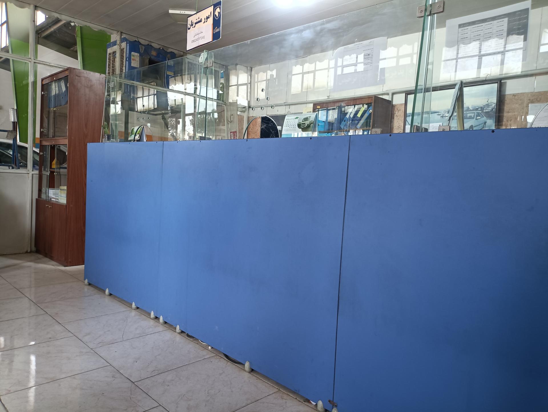 عکس نمایندگی خدمات پس از فروش ایرانخوردرو 2030