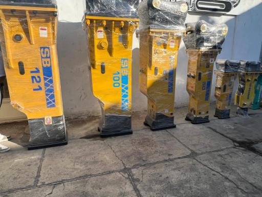 عکس شرکت سنگین یدک اریانا