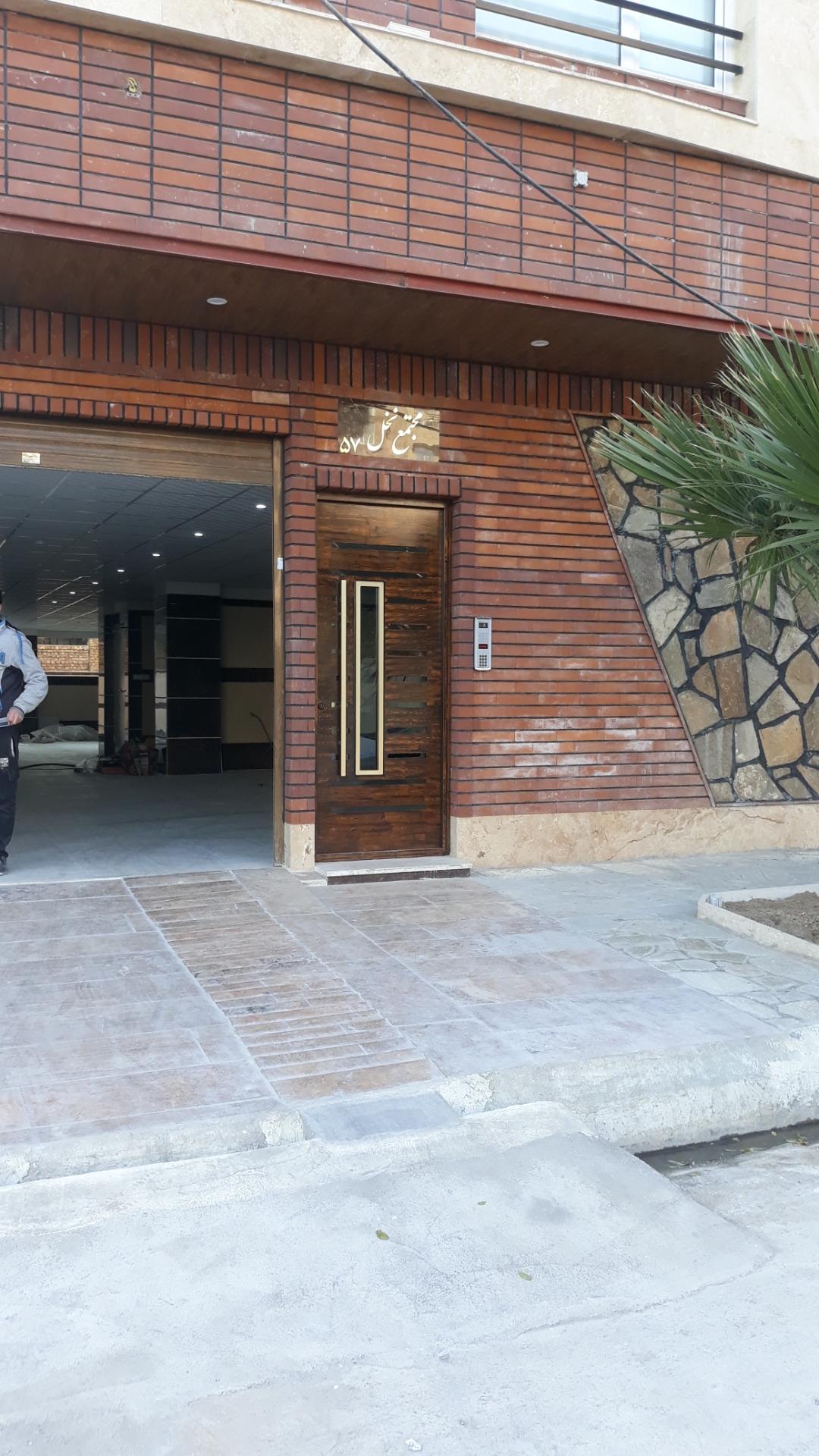 عکس مجتمع مسکونی نخل