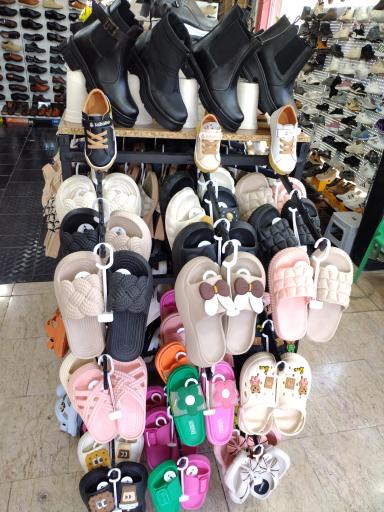 عکس نمایندگی کفش تبریز سبزوار