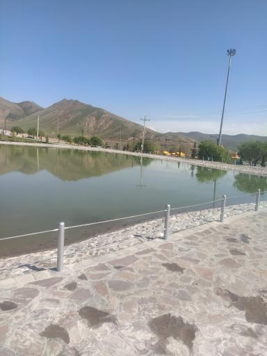عکس دریاچه مادر 