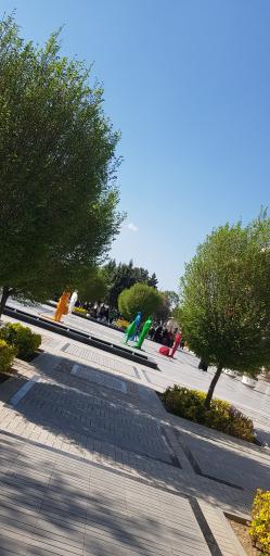 عکس ورودی مترو ایستگاه راه آهن مشهد