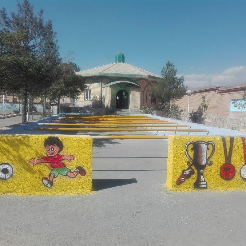 عکس دبستان شهید قدمگاهی