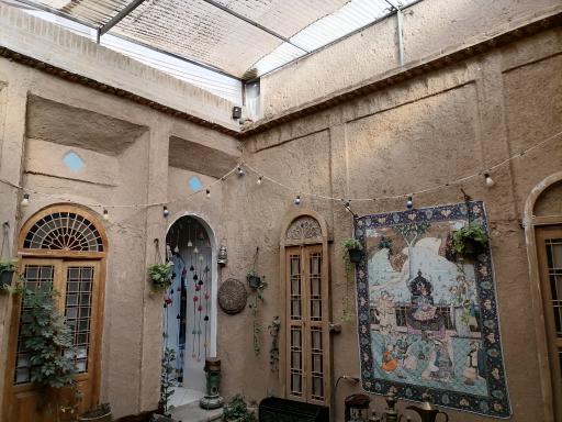 عکس کافه عمارت مهر و ماه