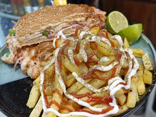 عکس کافه فیکا