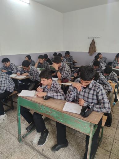 دبیرستان پسرانه ولی عصر