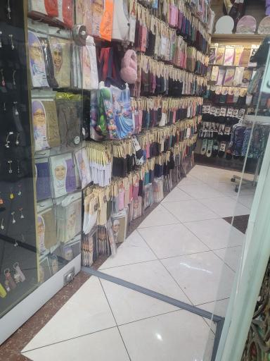 عکس مرکز خرید پوشاک اسلامی گل یاس