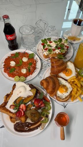 عکس کافه دو بعدی