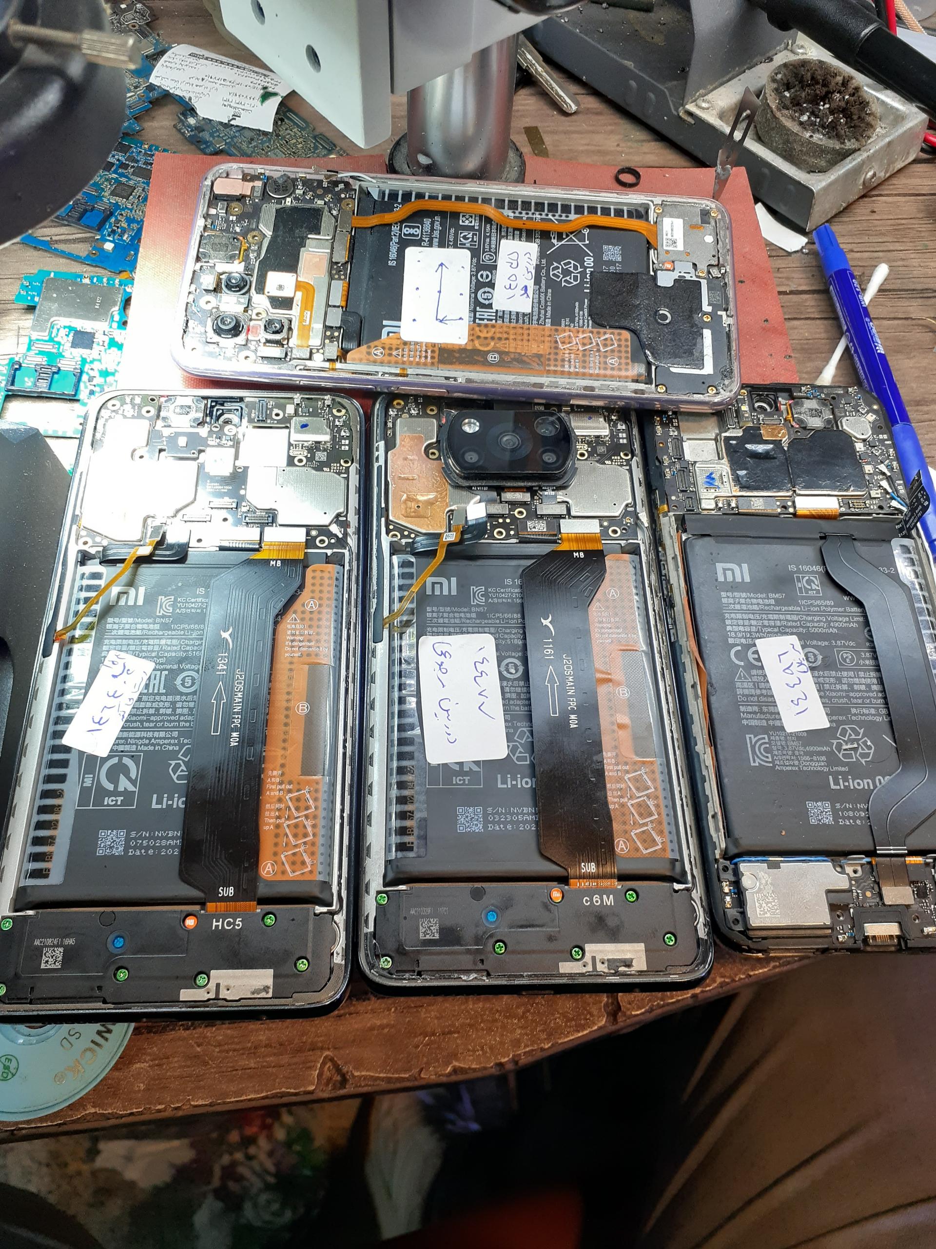 عکس تعمیرات موبایل کرمانی