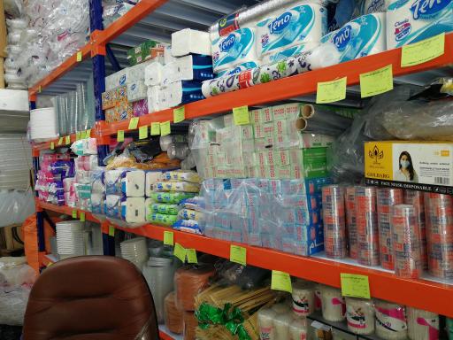 عکس ظروف یکبار مصرف پلاستیکی سجادی 