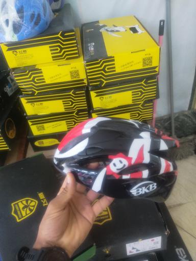 عکس فروشگاه مرکزی اسکیت و اسکیت برد