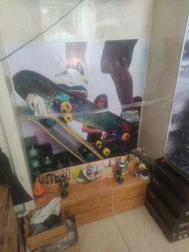 عکس فروشگاه مرکزی اسکیت و اسکیت برد