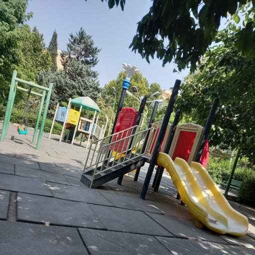 عکس زمین بازی کودکان 