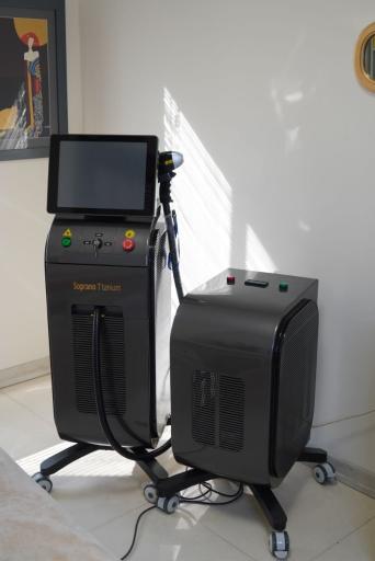 عکس کلینیک پوست، مو و لیزر ساتین