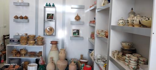 عکس کارگاه سفالگری ترابی