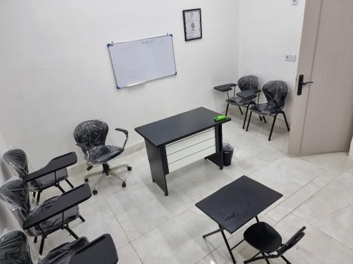 آموزشگاه زبان روشن فکر