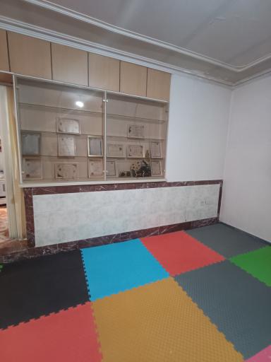 عکس باشگاه یوگا و ماساژ پرتو