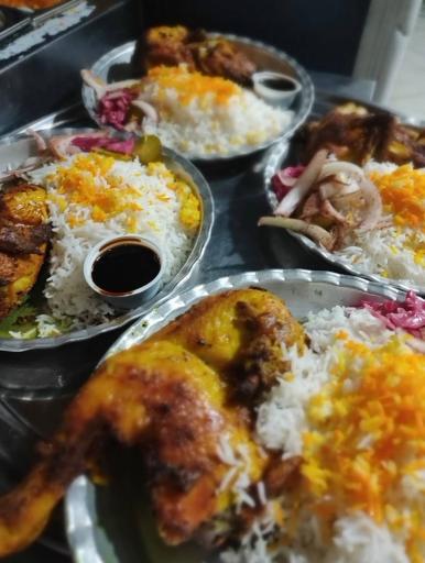 عکس باغچه دایی احمد