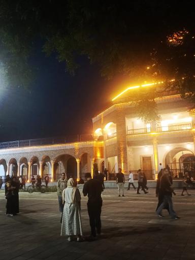 عکس عمارت کلاه فرنگی