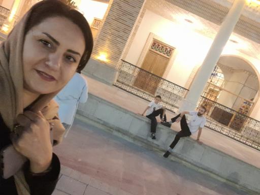 عکس عمارت کلاه فرنگی