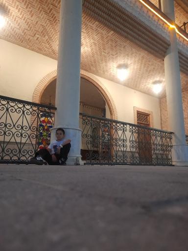 عکس عمارت کلاه فرنگی