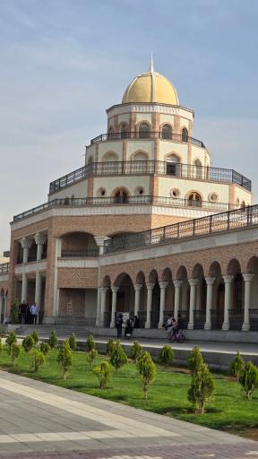 عکس عمارت کلاه فرنگی
