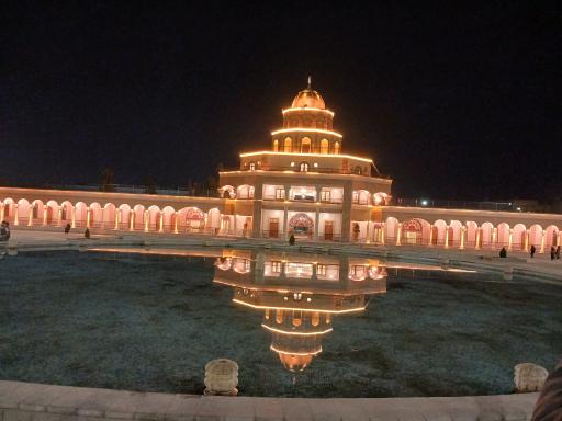 عکس عمارت کلاه فرنگی