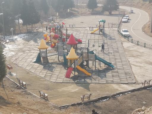 عکس زمین بازی کودکان