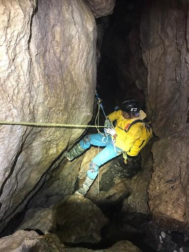 عکس غار آویشو