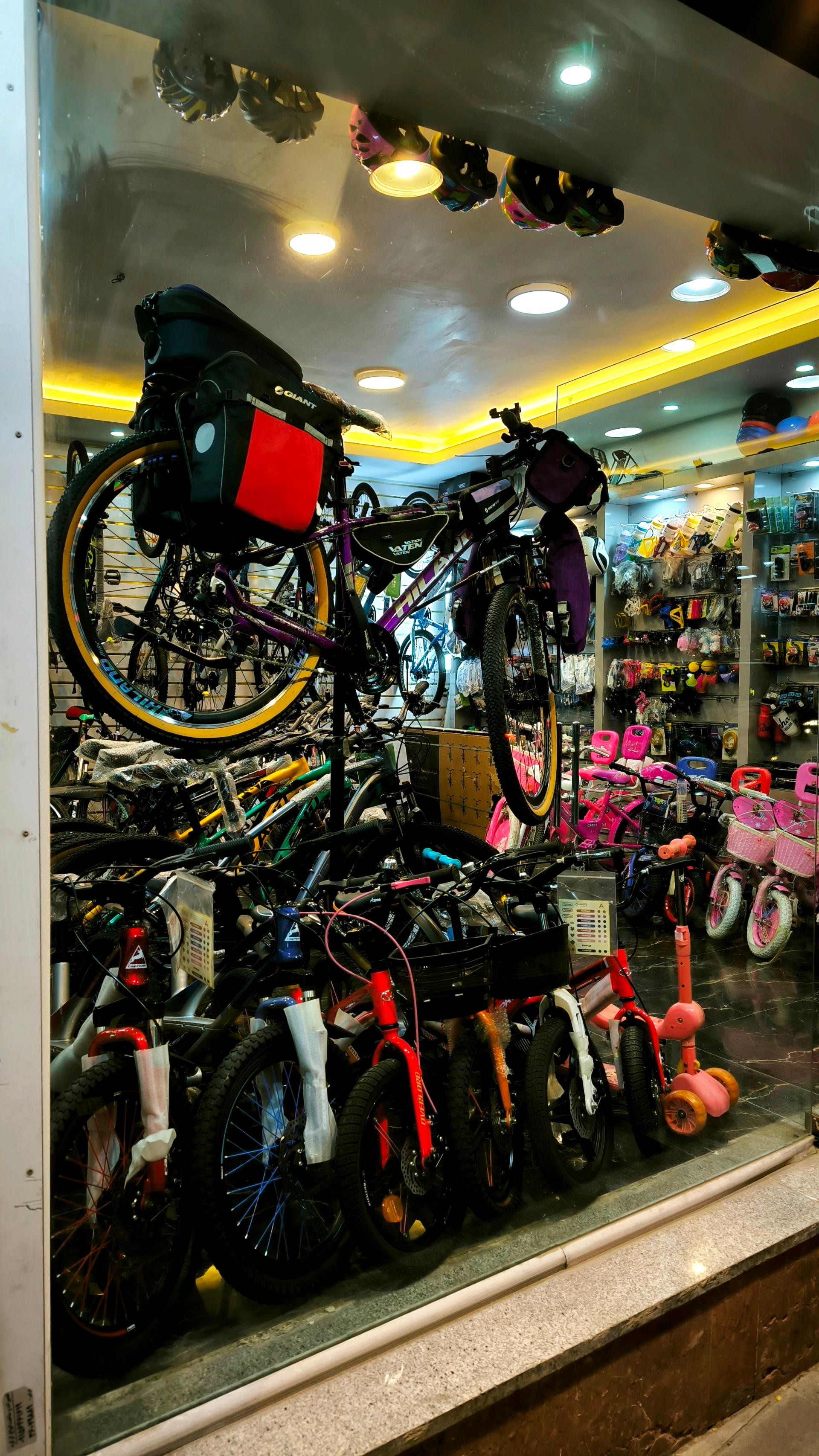 عکس فروشگاه دوچرخه المپیک