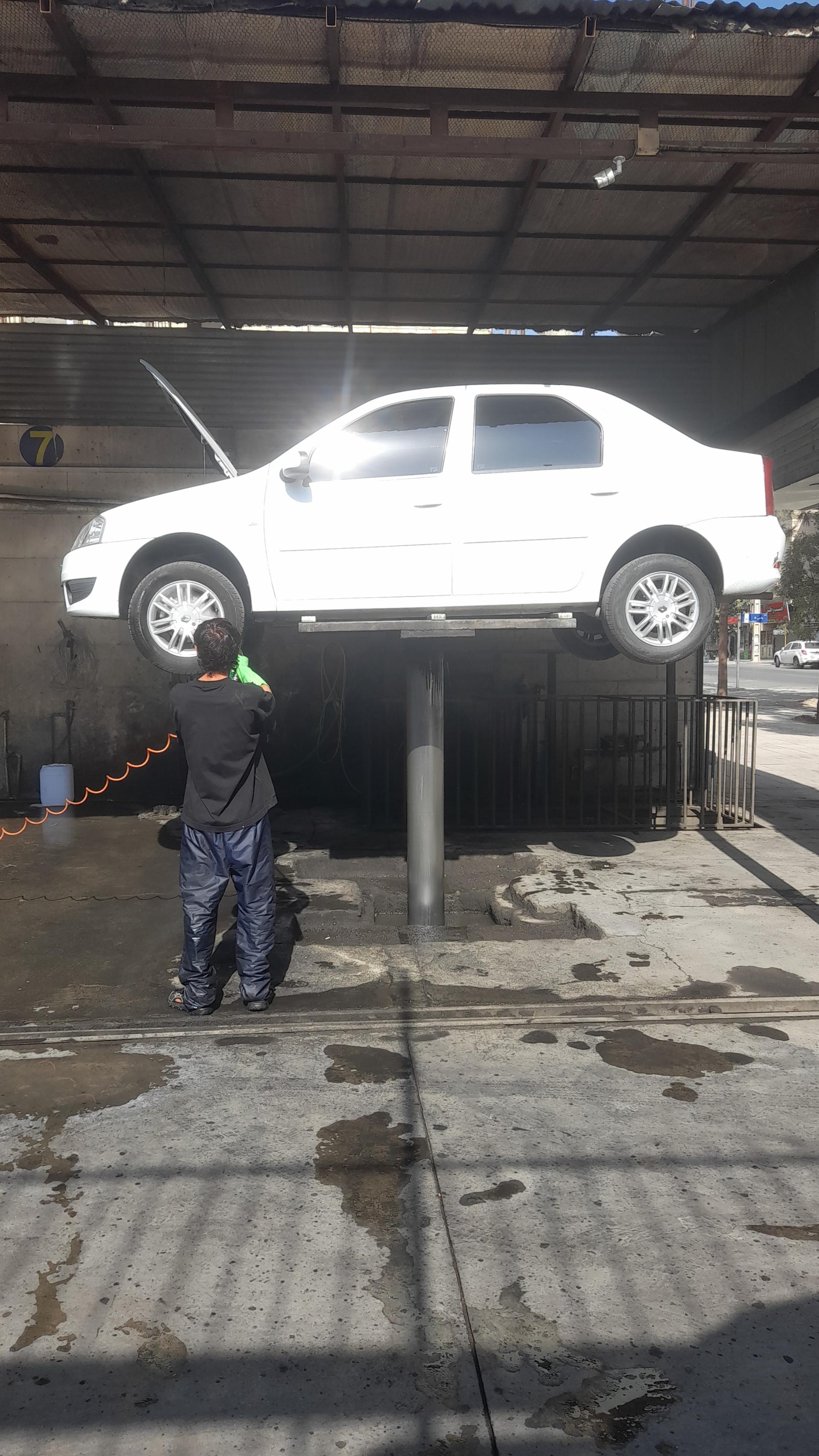 عکس کارواش کلاسیک