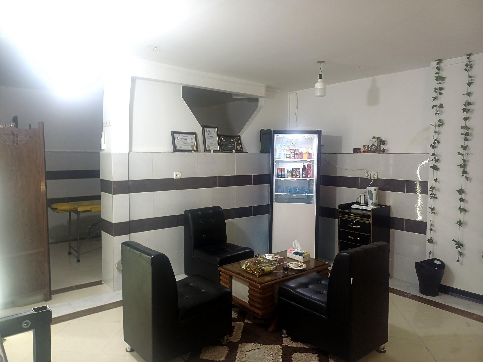 عکس سالن ماساژ ساحل