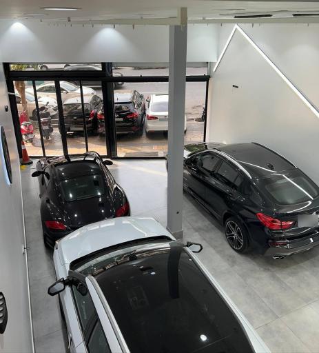 عکس نمایشگاه اتومبیل نور گالری