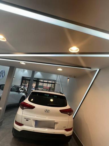 عکس نمایشگاه اتومبیل نور گالری