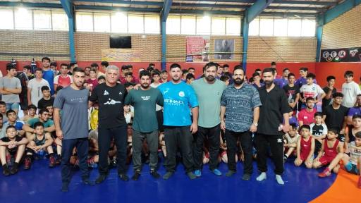 عکس سالن ورزشی خاتم 