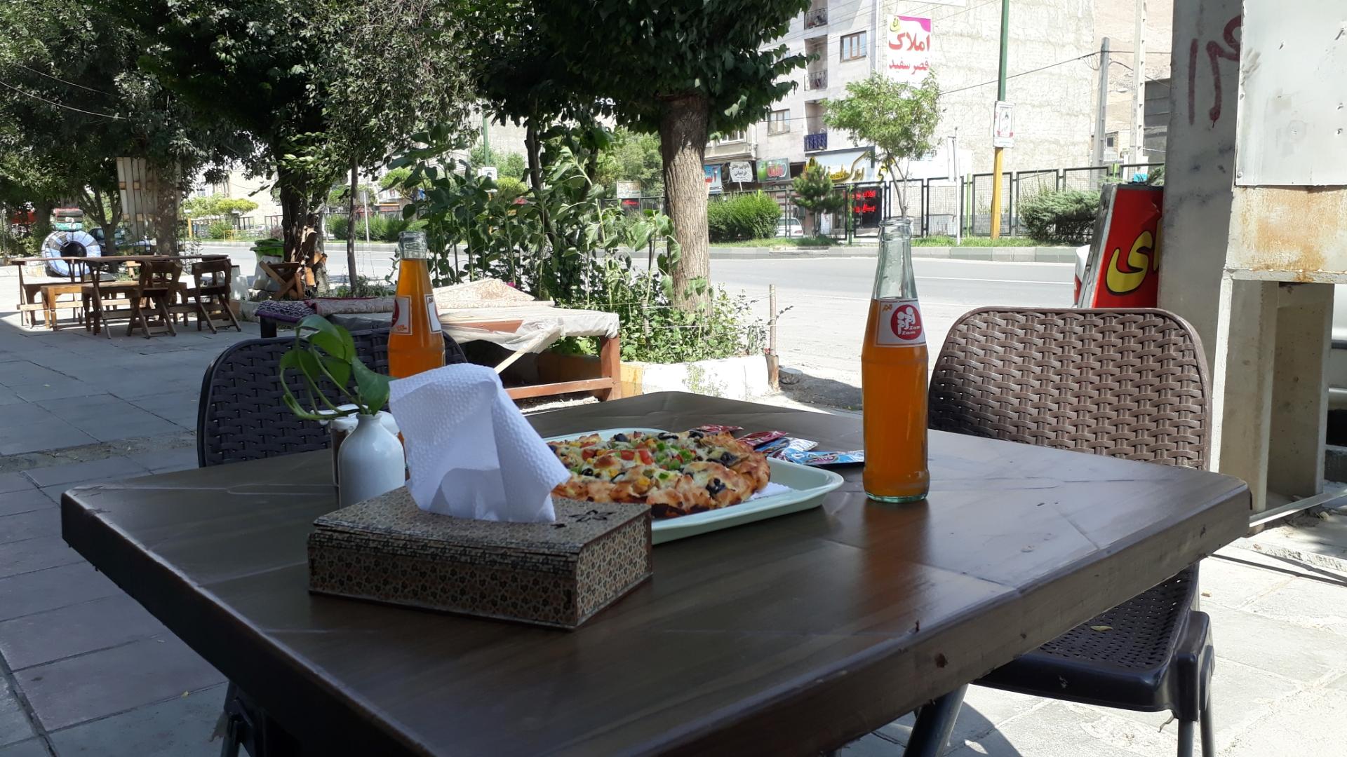 عکس فست فود مهرفود