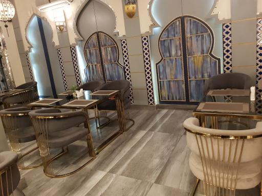 عکس کافه رستوران ماکسیم