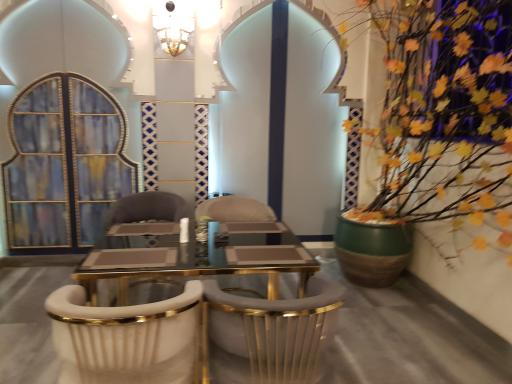 عکس کافه رستوران ماکسیم