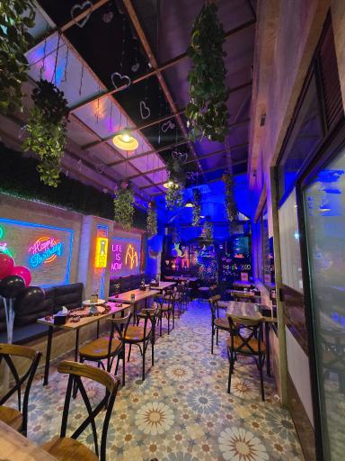 عکس کافی شاپ بیست بیست